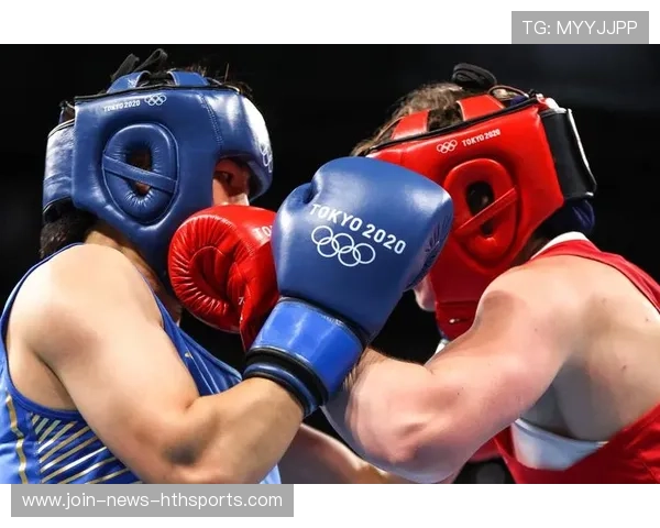 拳击选手在中段发力成功反超局势 拳击选手在中段发力成功反超局势