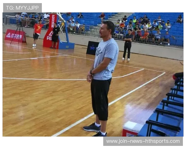 球星恢复训练被俱乐部晒出,球迷欢呼如潮 球星恢复训练被俱乐部晒出,球迷欢呼如潮