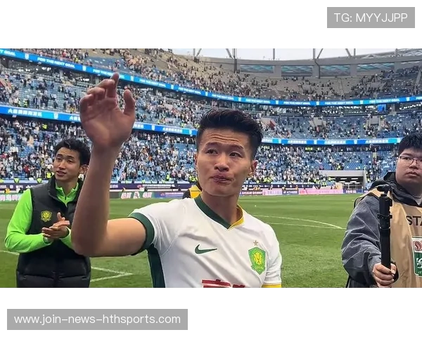 大连英博林良铭传球精准撕开防线，展现出色球技