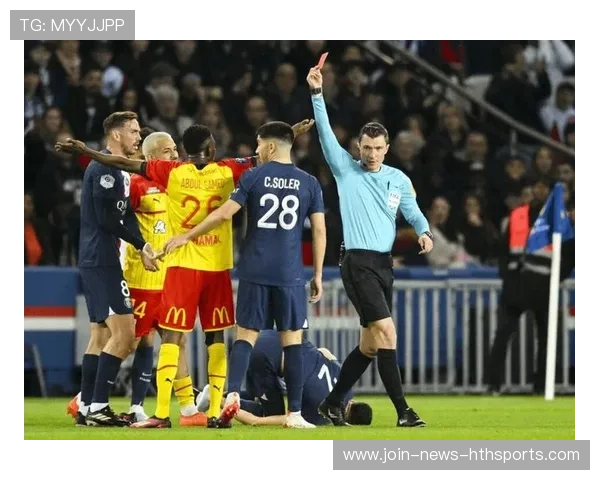 巴黎的前场强点不断制造威胁